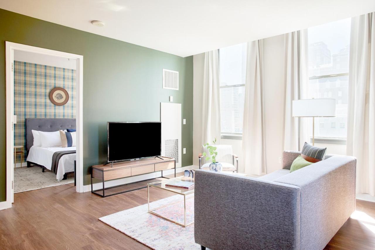 Sonder Liberty Place Philadelphia Exterior photo